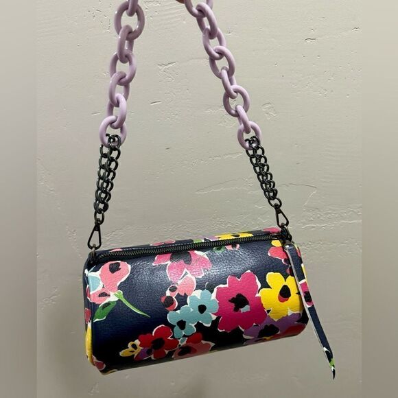Handmade Genuine Cowhide Floral Print Barrel Bag/Crossbody with 2 Strap Styles - Picture 5 of 15